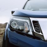 Nissan-Navara-Double-Cab_Blue_Iceland_Details_Front-lights-3