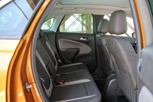 Opel Crossland X 1.5D auto (2)