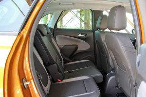 Opel Crossland X 1.5D auto (3)