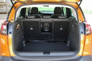 Opel Crossland X 1.5D auto (5)