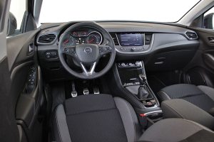 Opel Grandland X 1.5D 130PS (13)