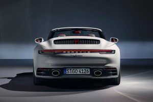 Porsche-911-Carrera-(6)