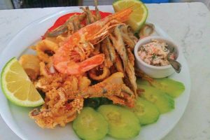 To_ouzaki_restaurant_porto-heli-(2)