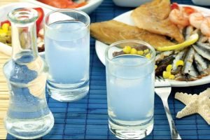 To_ouzaki_restaurant_porto-heli-(4)