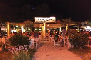 To_ouzaki_restaurant_porto-heli-(5)