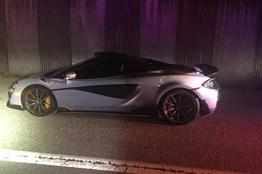 https://autogreeknews.gr/wp-content/uploads/2019/07/mclaren_vancouver_police_2.jpg