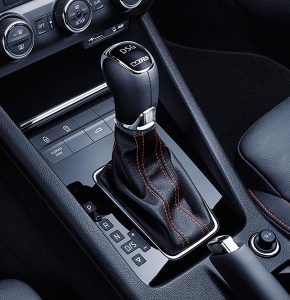 octavia-rs-dsg-gear-skoda