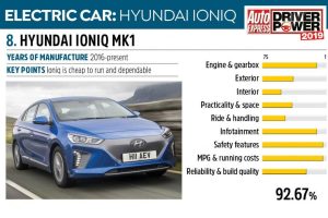 xairontai na ta exoun8