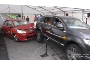 Citroen-C3—Audi-Q7-crash