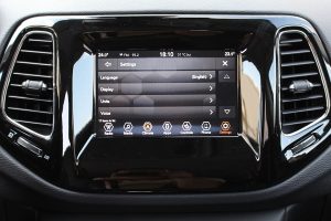 Jeep Compass 1.4T 170HP 4X4 (25)