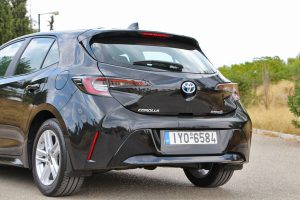 Toyota Corolla Hatchback Hybrid (12)