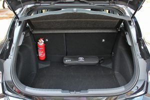 Toyota Corolla Hatchback Hybrid (14)