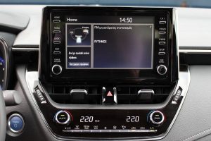 Toyota Corolla Hatchback Hybrid (22)