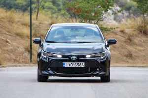 Toyota Corolla Hatchback Hybrid (5)