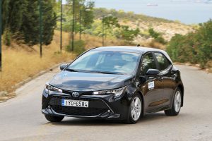 Toyota Corolla Hatchback Hybrid (6)