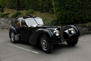 akrivotero amaksi olwn twn epoxwn