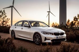 bmw 330e official5 (1)