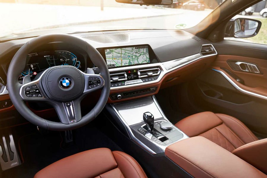 https://autogreeknews.gr/wp-content/uploads/2019/08/bmw-330e-official8.jpg