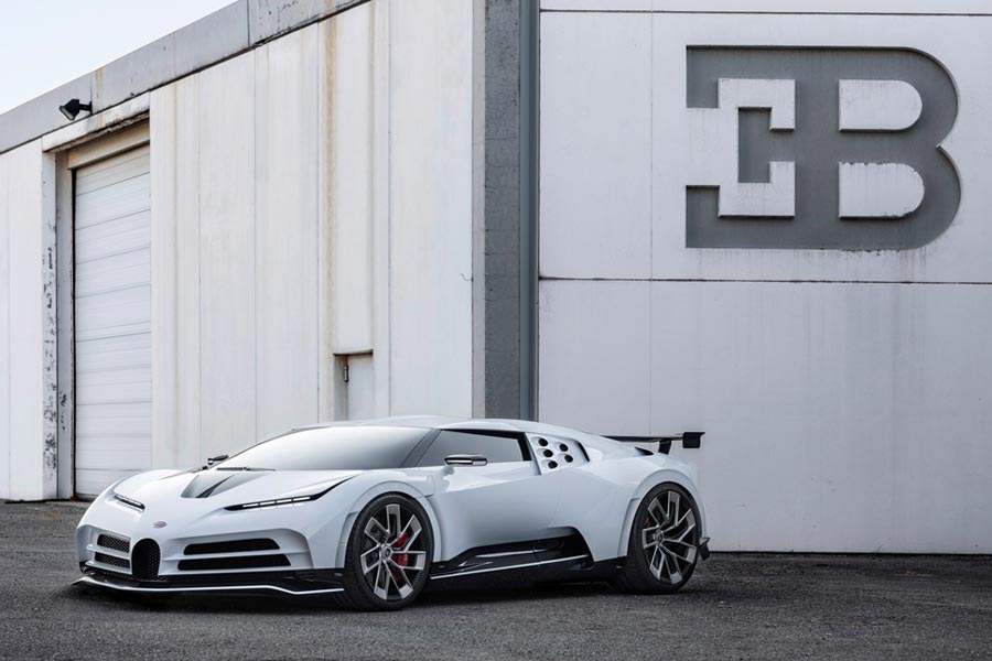 https://autogreeknews.gr/wp-content/uploads/2019/08/bugatti-centodieci-3.jpg