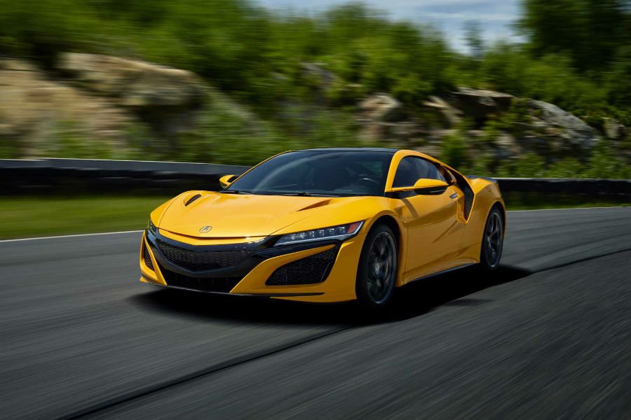 https://autogreeknews.gr/wp-content/uploads/2019/08/honda-nsx-yellow2.jpg