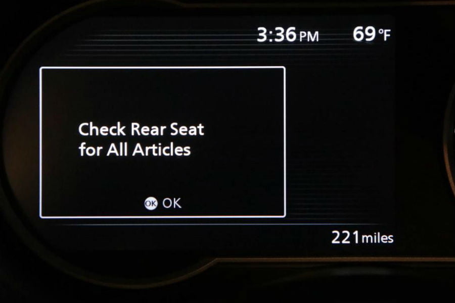 https://autogreeknews.gr/wp-content/uploads/2019/08/nissan-rear-seat2.jpg