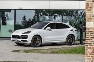 porsche-cayenne-turbo-s-e-hybrid-(3)