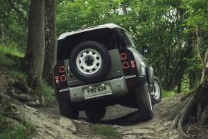 Land-Rover-Defender-2019-(5)