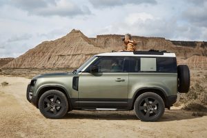 Land_Rover_Fake_Pillar_2.pg