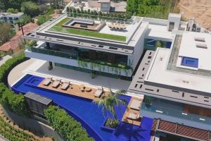 Luxury_supercarsVilla_1