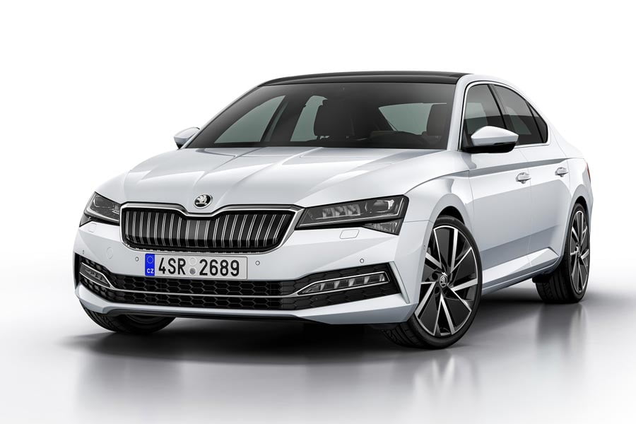https://autogreeknews.gr/wp-content/uploads/2019/09/SKODA-SUPERB-iV_2-1.jpg