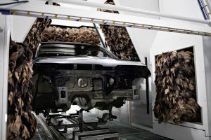 paint-shop-skoda-ostrich-line-dust