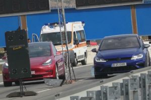 vw golf r tesla model 3