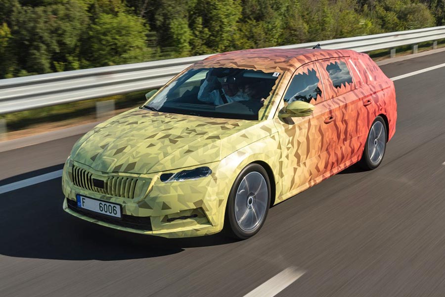 https://autogreeknews.gr/wp-content/uploads/2019/10/191029_SKODA_OCTAVIA_Covered_Drive-1-1440x960.jpg