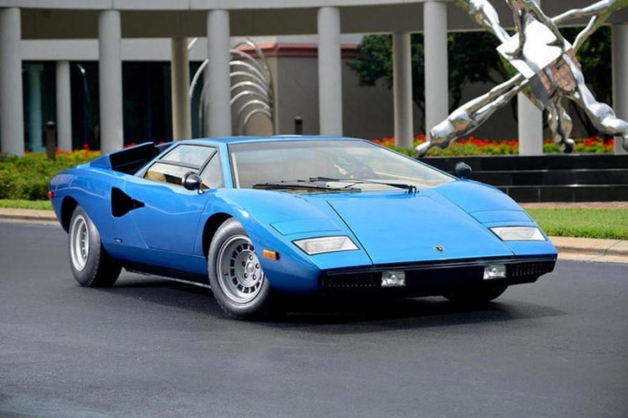https://autogreeknews.gr/wp-content/uploads/2019/10/Abandon_Lambo_5.jpg