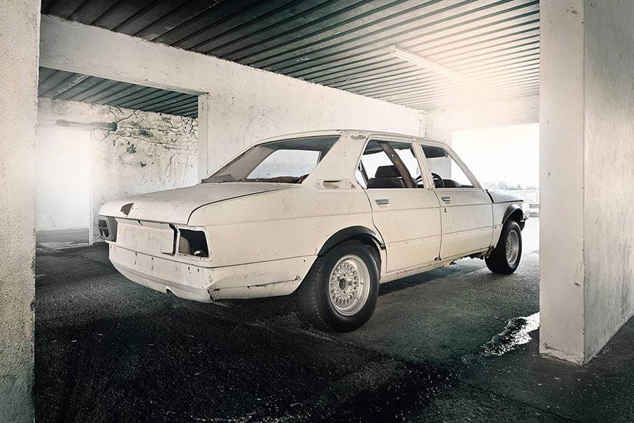 https://autogreeknews.gr/wp-content/uploads/2019/10/BMW_530_restoration_10.jpg
