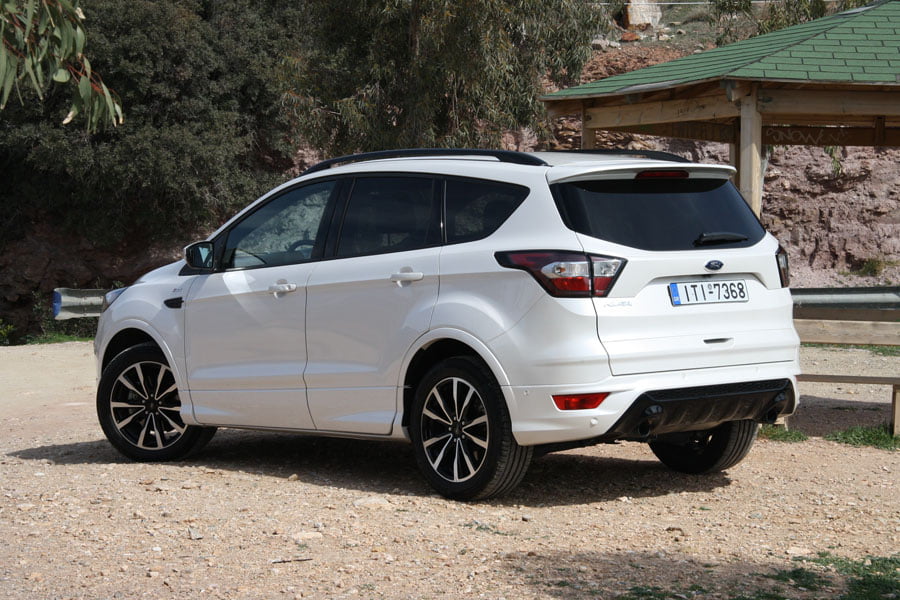 https://autogreeknews.gr/wp-content/uploads/2019/10/Ford-Kuga-rear.jpg