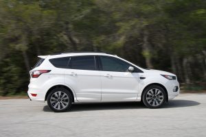 Ford-Kuga-side