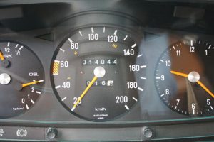 Mercedes 200 W123 (6)