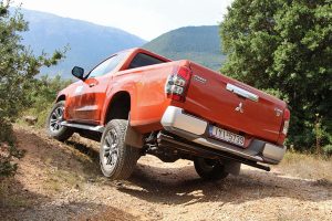 Mitsubishi L200 (2)