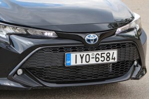 Toyota Corolla Hatchback Hybrid (35)