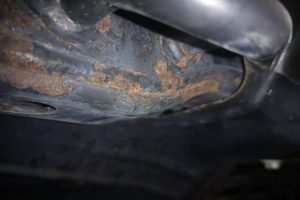 Toyota-Hilux-rust-(1)