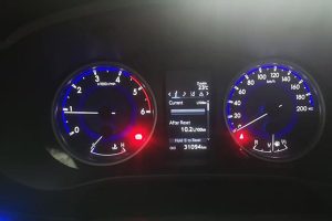 Toyota-Hilux-rust-(12)