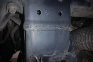 Toyota-Hilux-rust-(7)