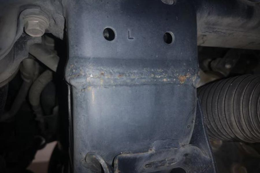 https://autogreeknews.gr/wp-content/uploads/2019/10/Toyota-Hilux-rust-7.jpg