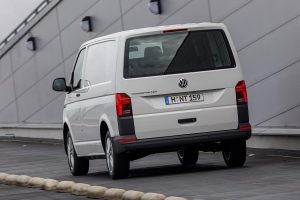VOLKSWAGEN-TRANSPORTER-(2)