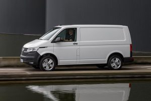 VOLKSWAGEN-TRANSPORTER-(3)