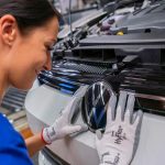 VW-Golf-8-production-(2)