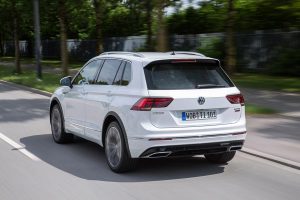 VW-Tiguan-R-Line-(8)