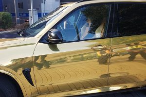 gold-bmw-x5_2