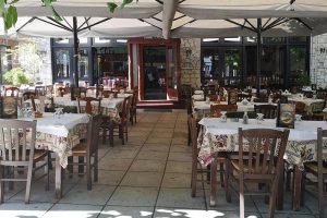 taverna-o-elatos-kalavrita (6)
